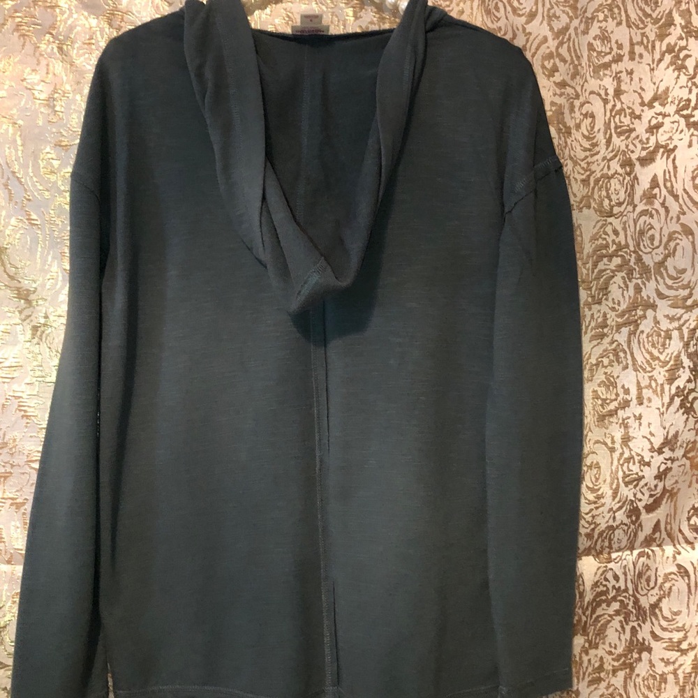 Hooded long sleeve